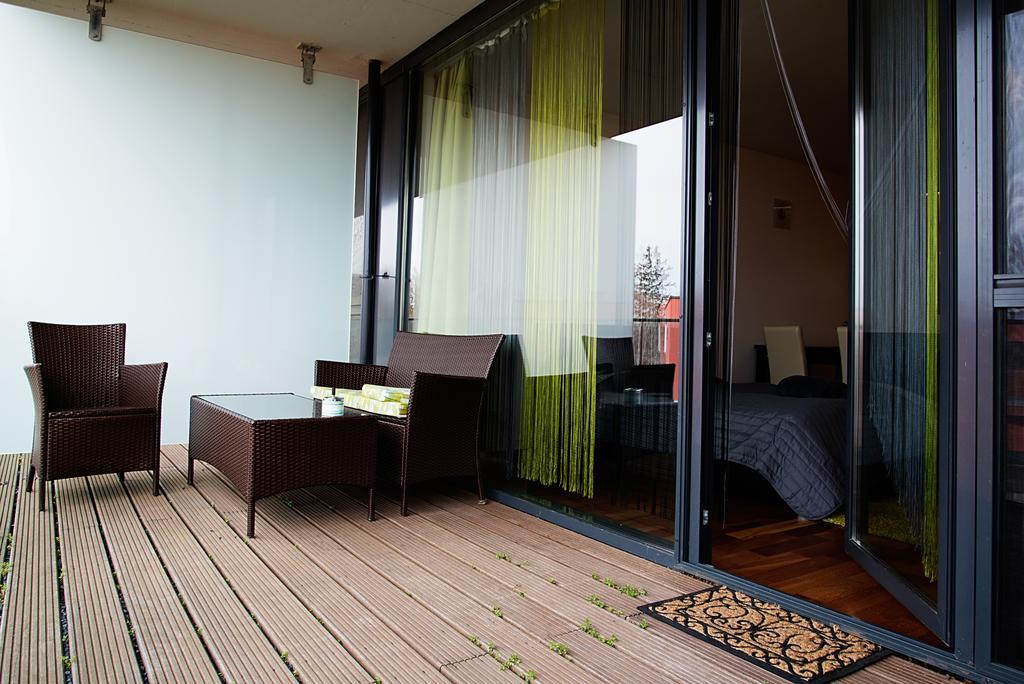 Modern Apartment With Lake View Balatonlelle Eksteriør bilde