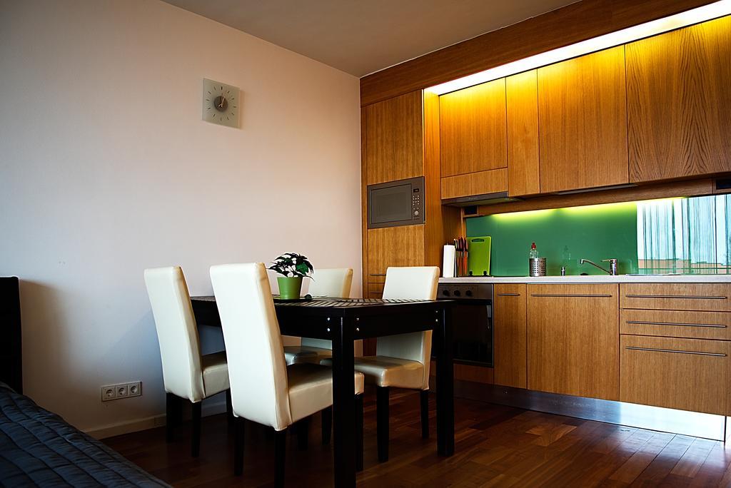Modern Apartment With Lake View Balatonlelle Eksteriør bilde